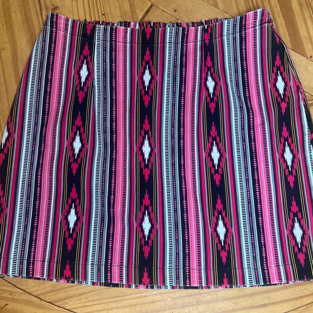 Rock & Roll Cowgirl Southwestern Aztec Print Mini Skirt – Size Large